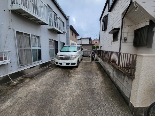 2/3 駐車場
