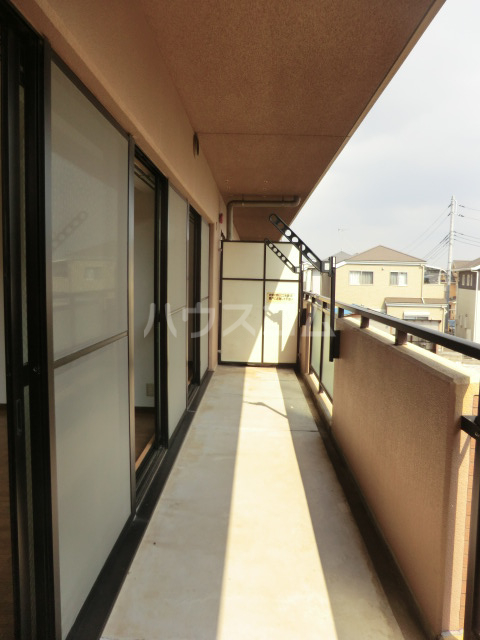 23/30 バルコニー