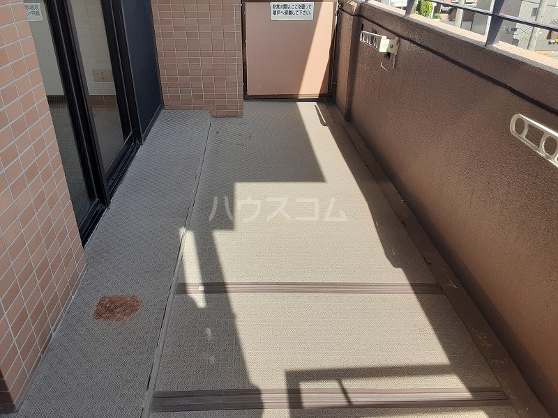 18/23 バルコニー