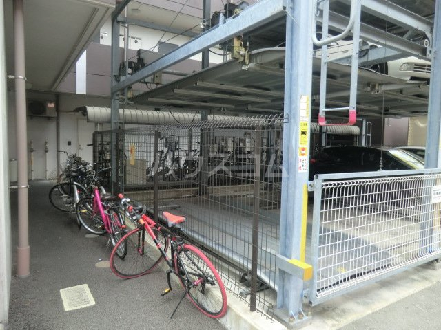 22/30 駐車場