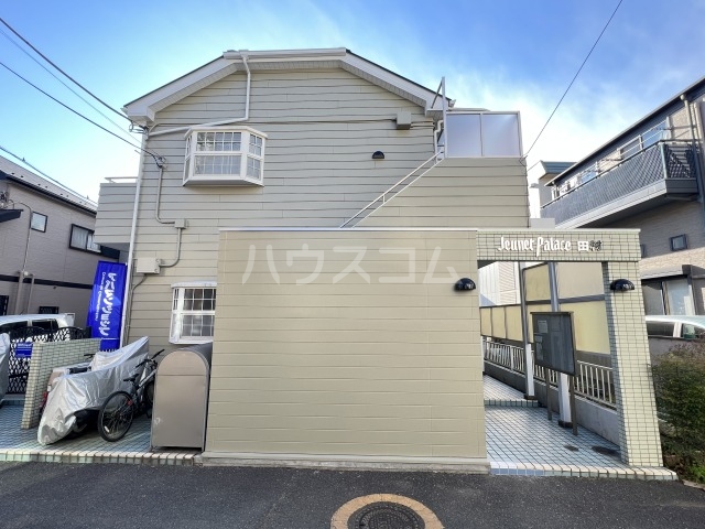 28/30 エントランス