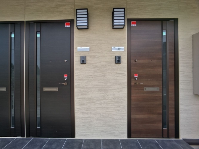 18/27 エントランス