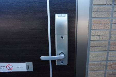 18/20 エントランス