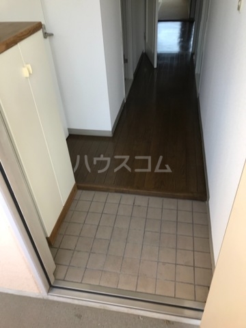 17/30 玄関