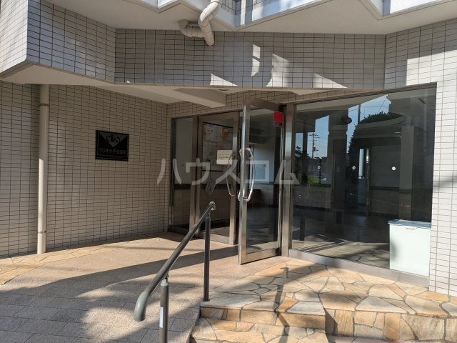 29/30 エントランス