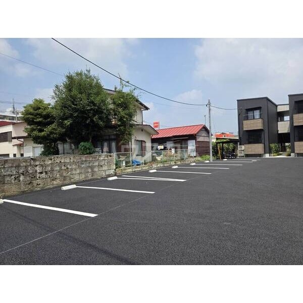 13/15 駐車場