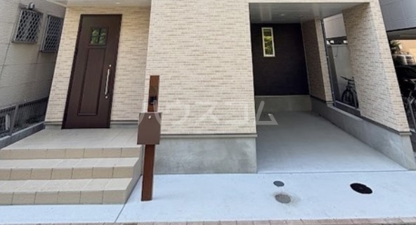 14/25 エントランス