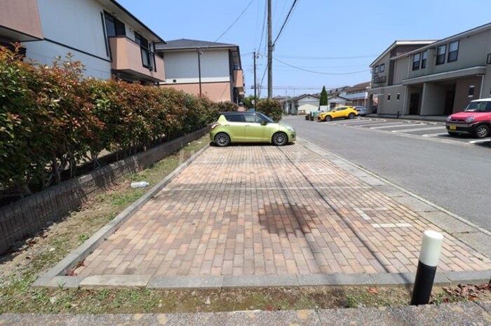 14/16 駐車場