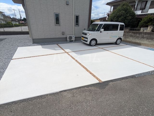 21/30 駐車場