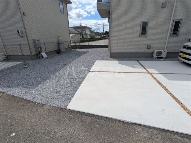 22/30 駐車場