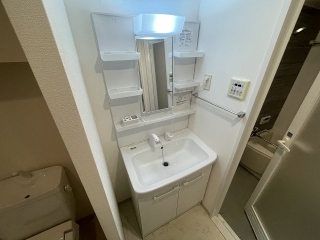 13/30 洗面