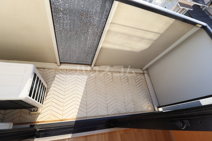 25/30 バルコニー