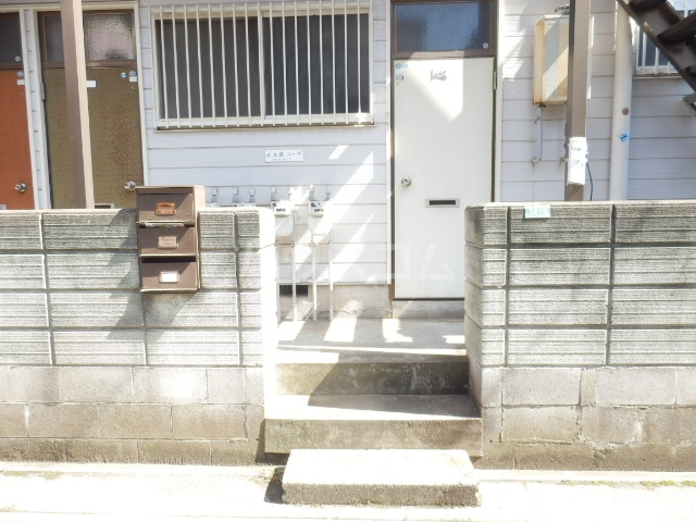 22/30 エントランス