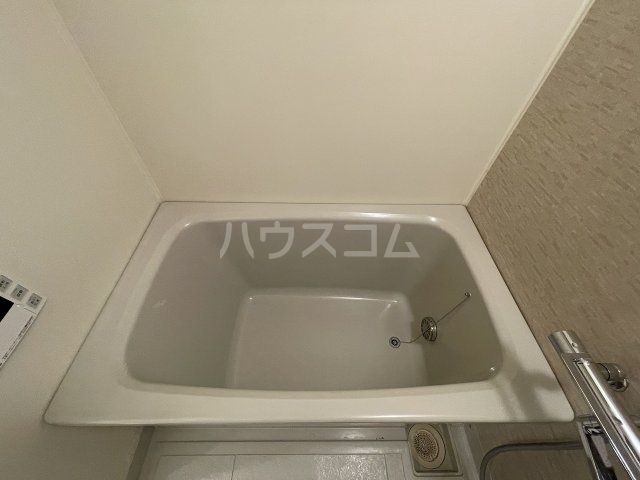 16/30 浴室