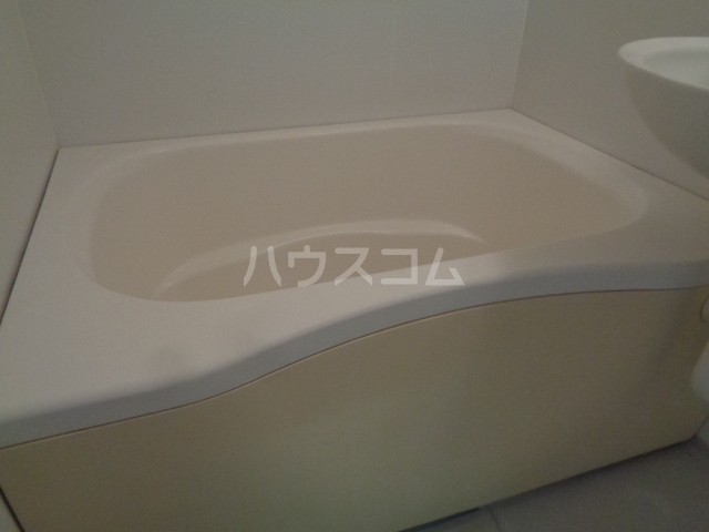 13/30 浴室