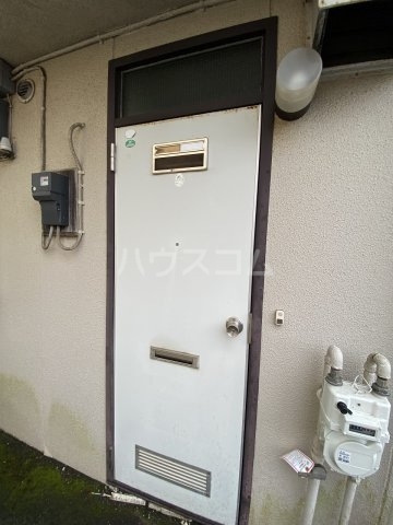 13/30 玄関