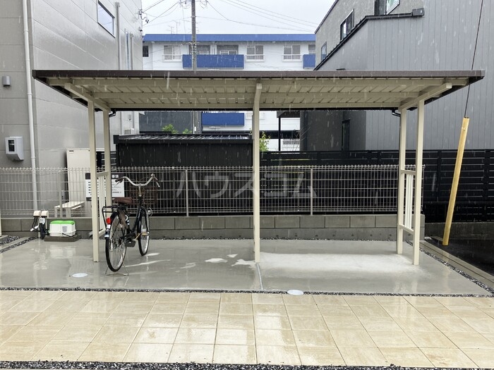 25/30 エントランス