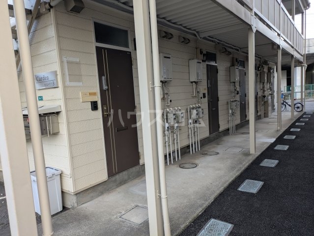 16/22 エントランス