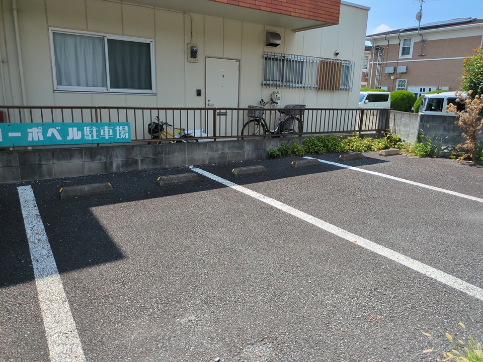 2/5 駐車場