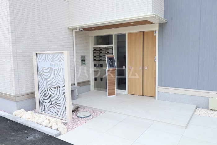 19/21 エントランス