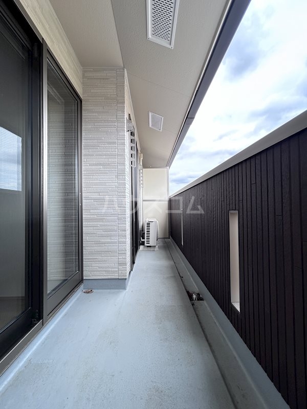 21/30 バルコニー