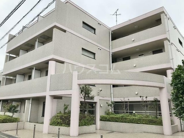 カルムイン成城西の外観