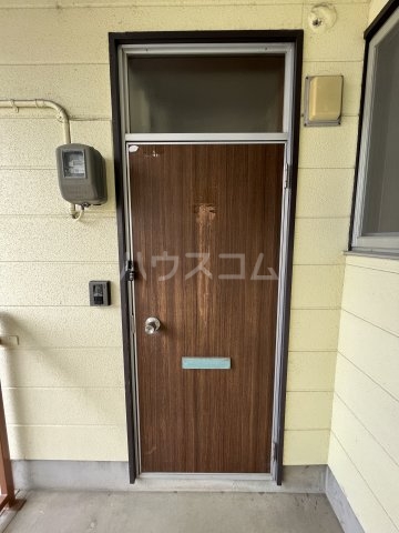 21/30 エントランス