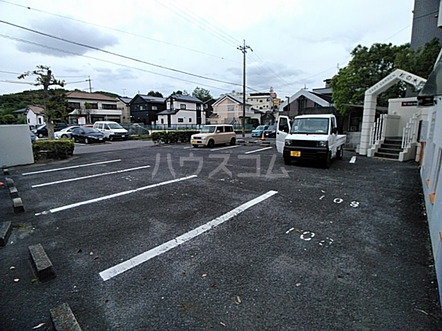 26/30 駐車場
