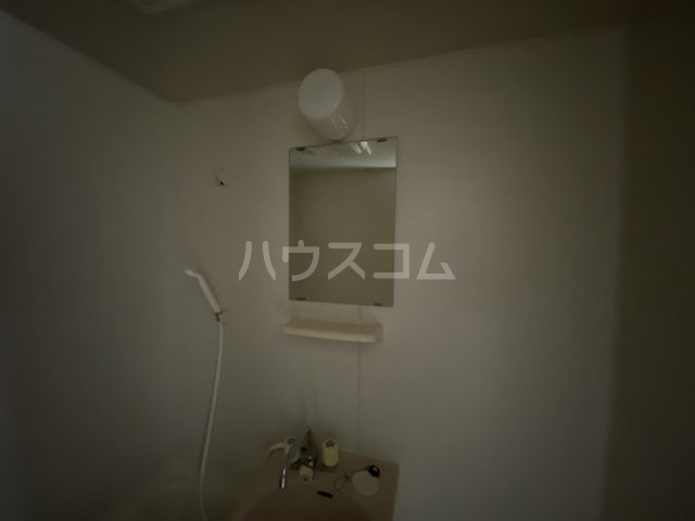 16/30 浴室