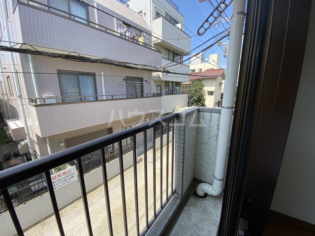 23/30 バルコニー