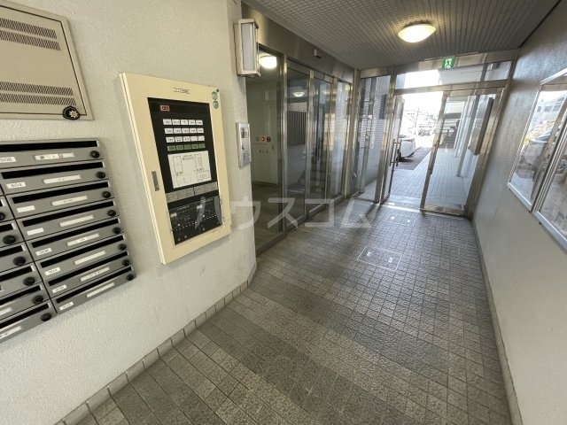 29/30 エントランス