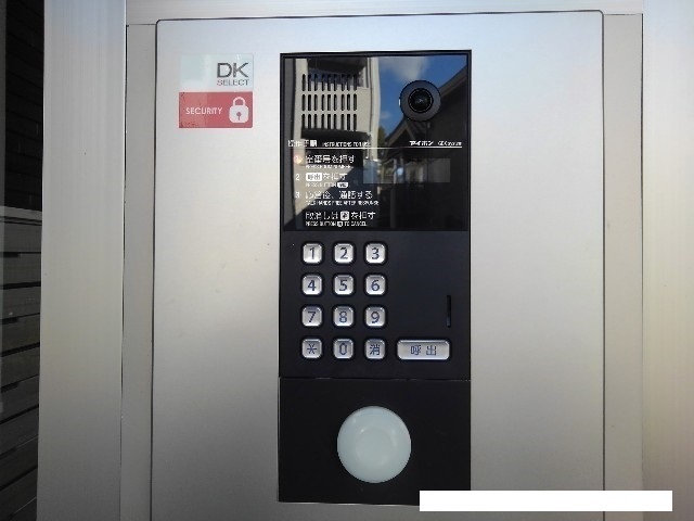 14/20 エントランス