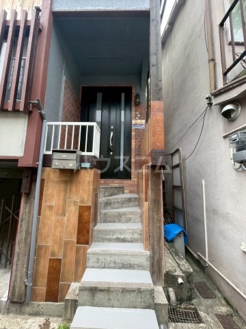 2/4 エントランス