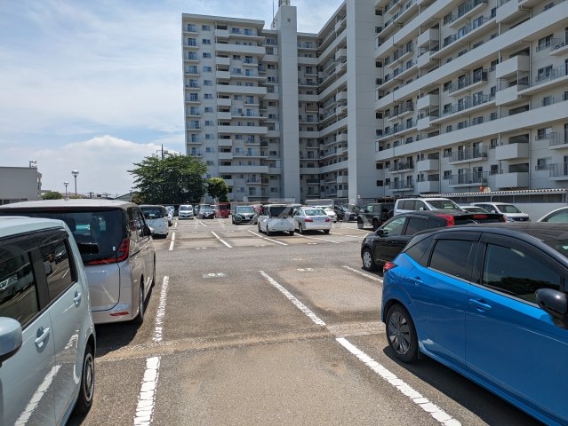 26/30 駐車場