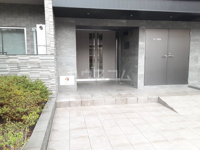 3/5 エントランス