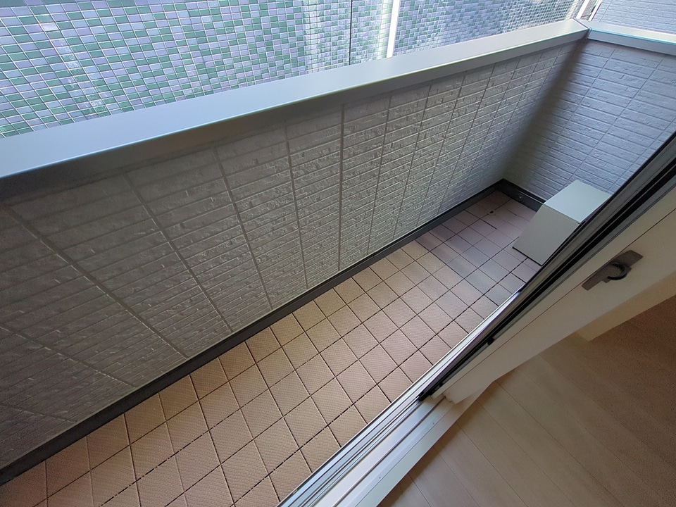 20/30 バルコニー