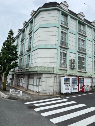 パレ･セーヴルの外観
