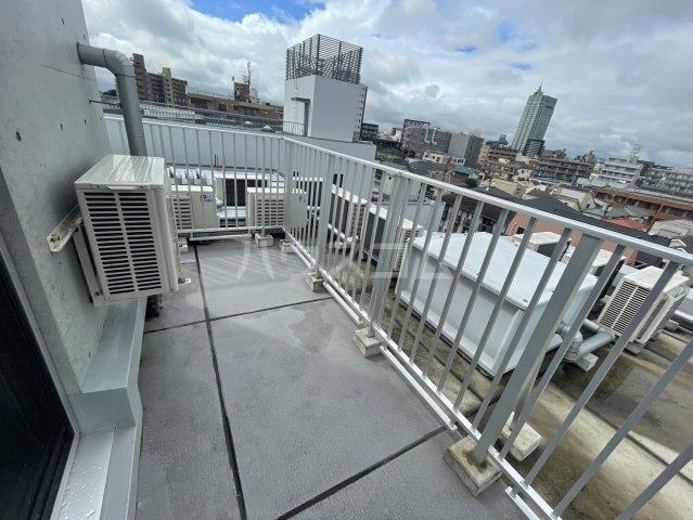17/30 バルコニー