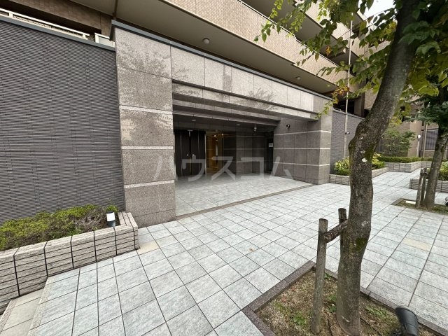 4/5 エントランス