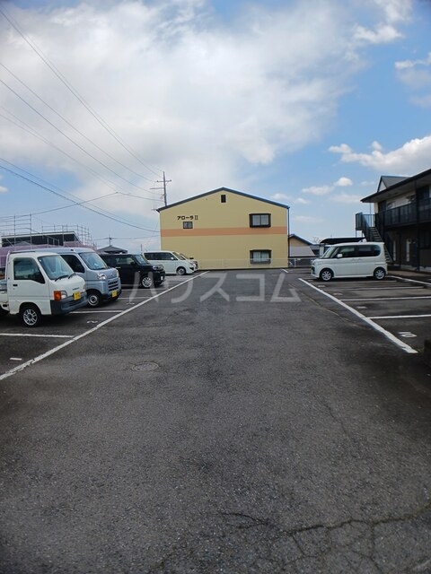 13/25 駐車場