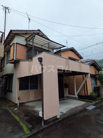 松富戸建の外観