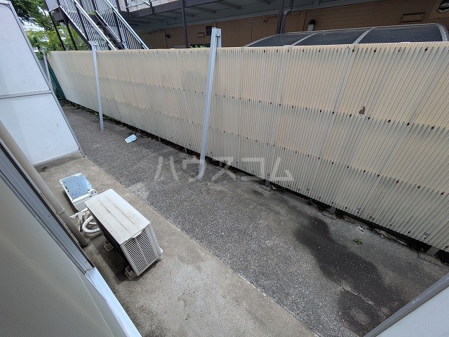 15/22 バルコニー