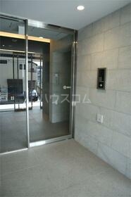 16/26 エントランス