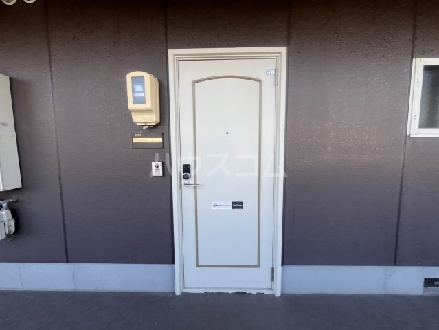 23/30 エントランス