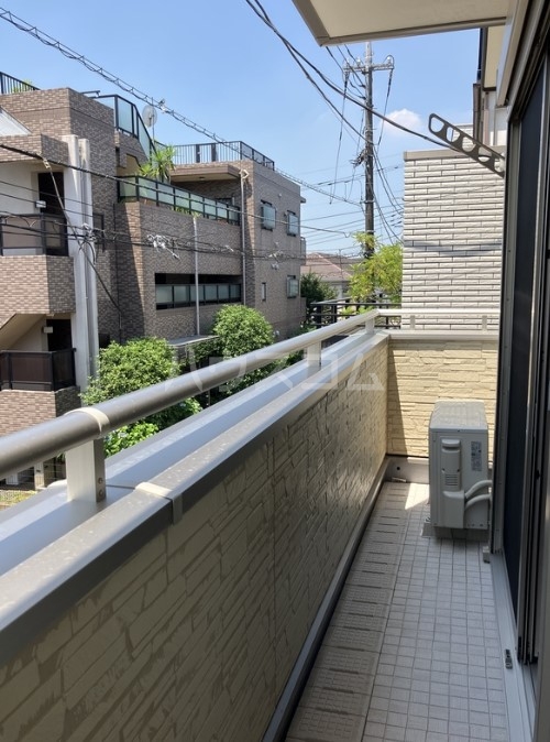 21/26 バルコニー