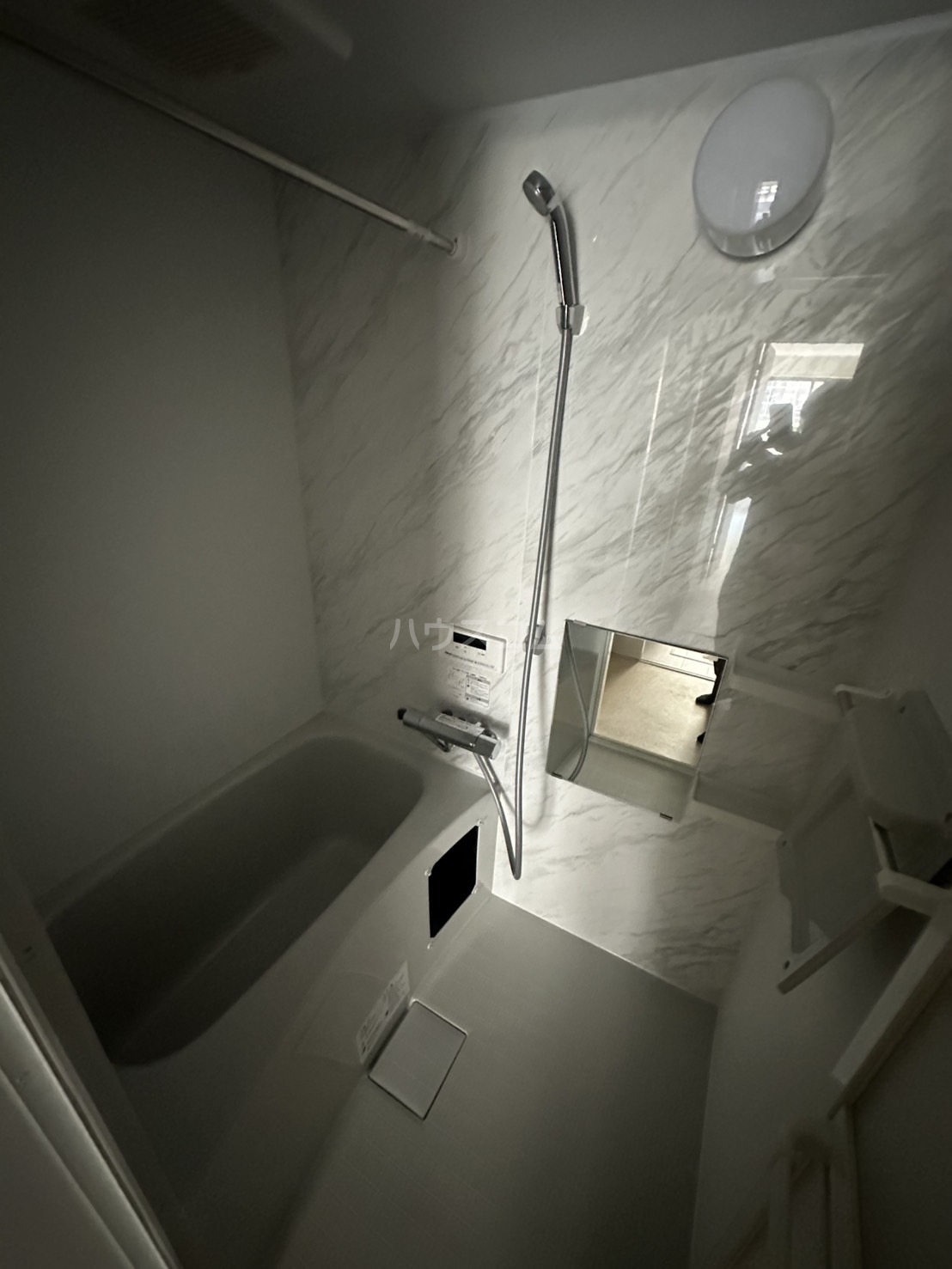 14/30 浴室