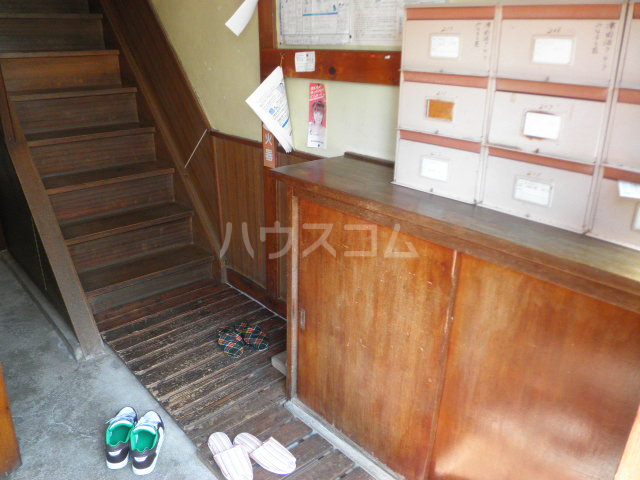 15/25 エントランス