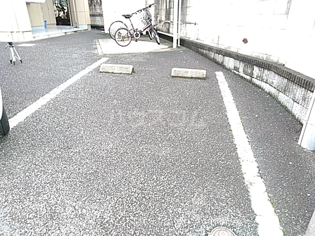 18/24 駐車場