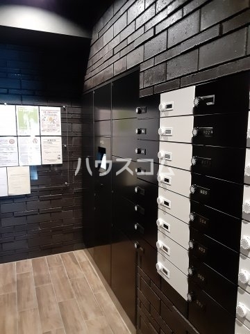 16/18 エントランス