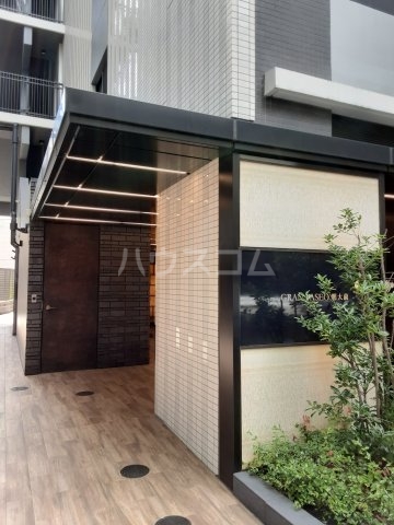 20/22 エントランス